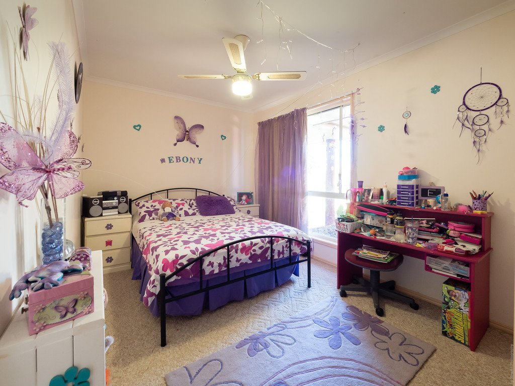 75 Bowerbird Avenue ELI WATERS 21