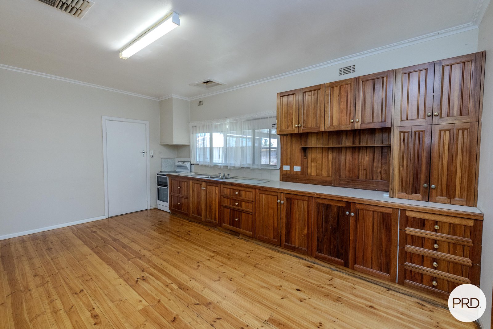 75 Box Street MERBEIN 8