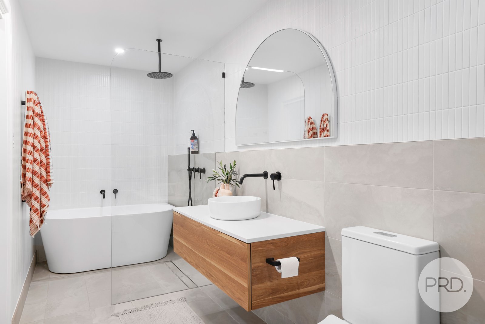 75 Calala Lane TAMWORTH 18