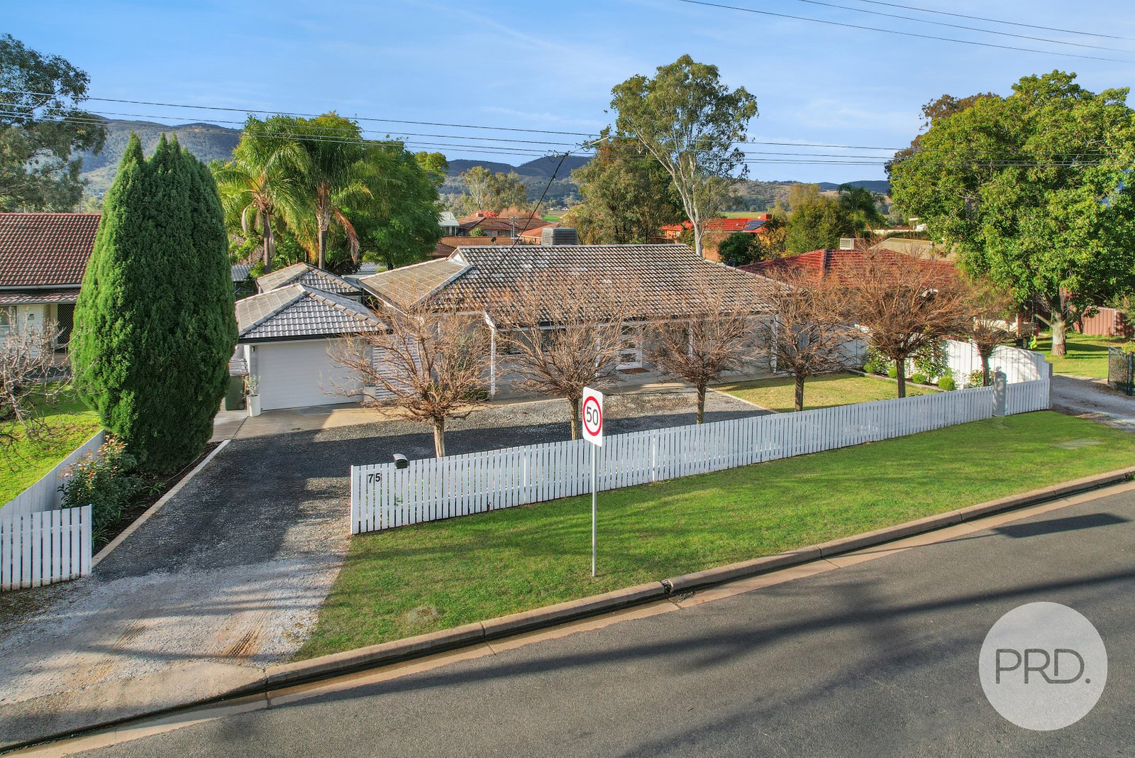 75 Calala Lane TAMWORTH 28