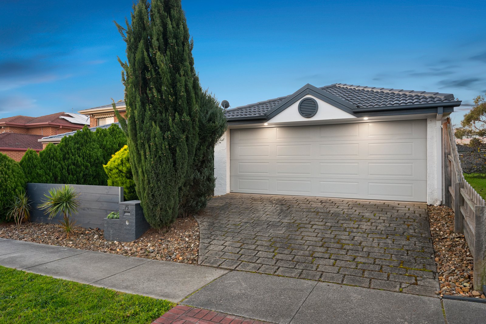 Gallery: 75 Clauscen Drive
