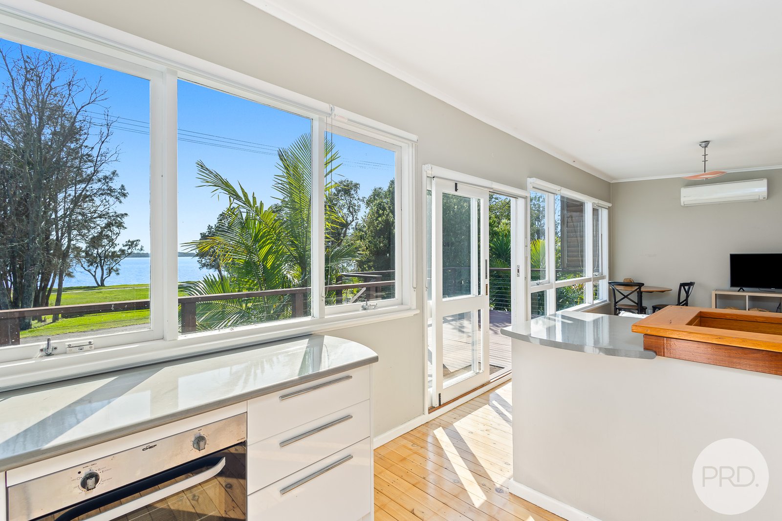 75 Cook Parade LEMON TREE PASSAGE 7