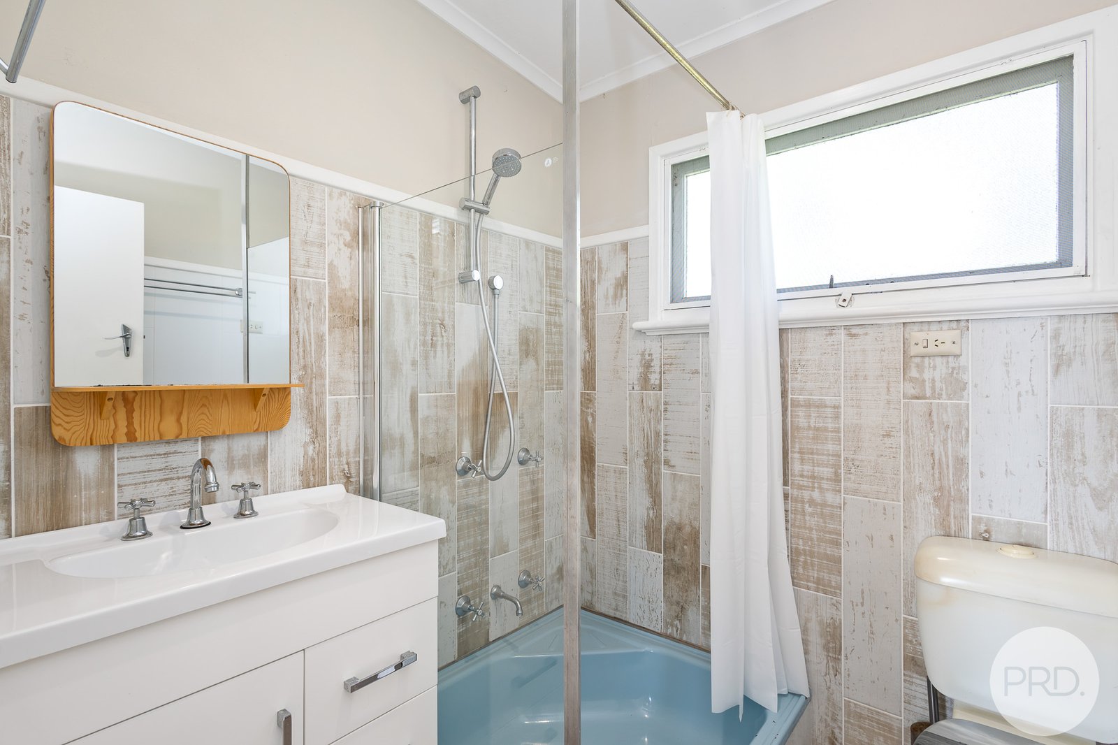 75 Cook Parade LEMON TREE PASSAGE 15