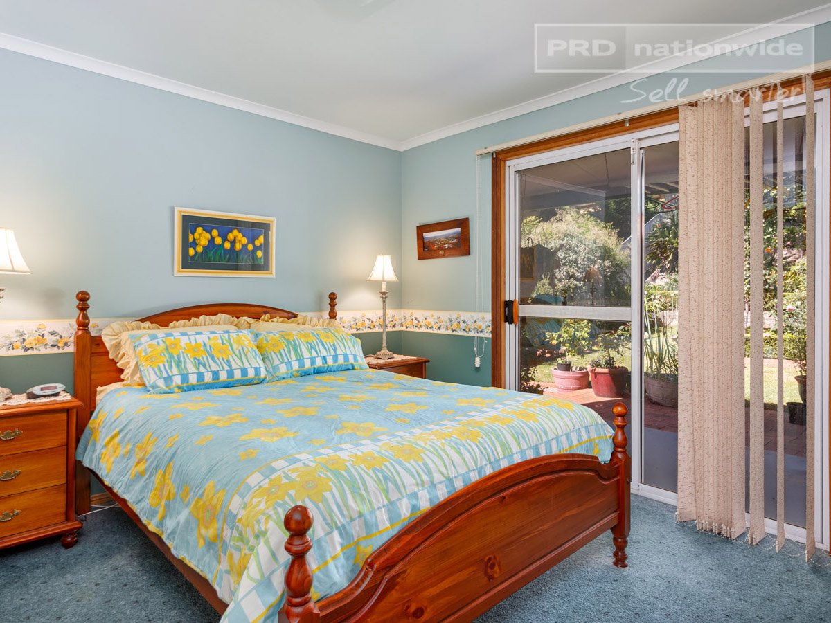 75 Dalhunty Street TUMUT 6