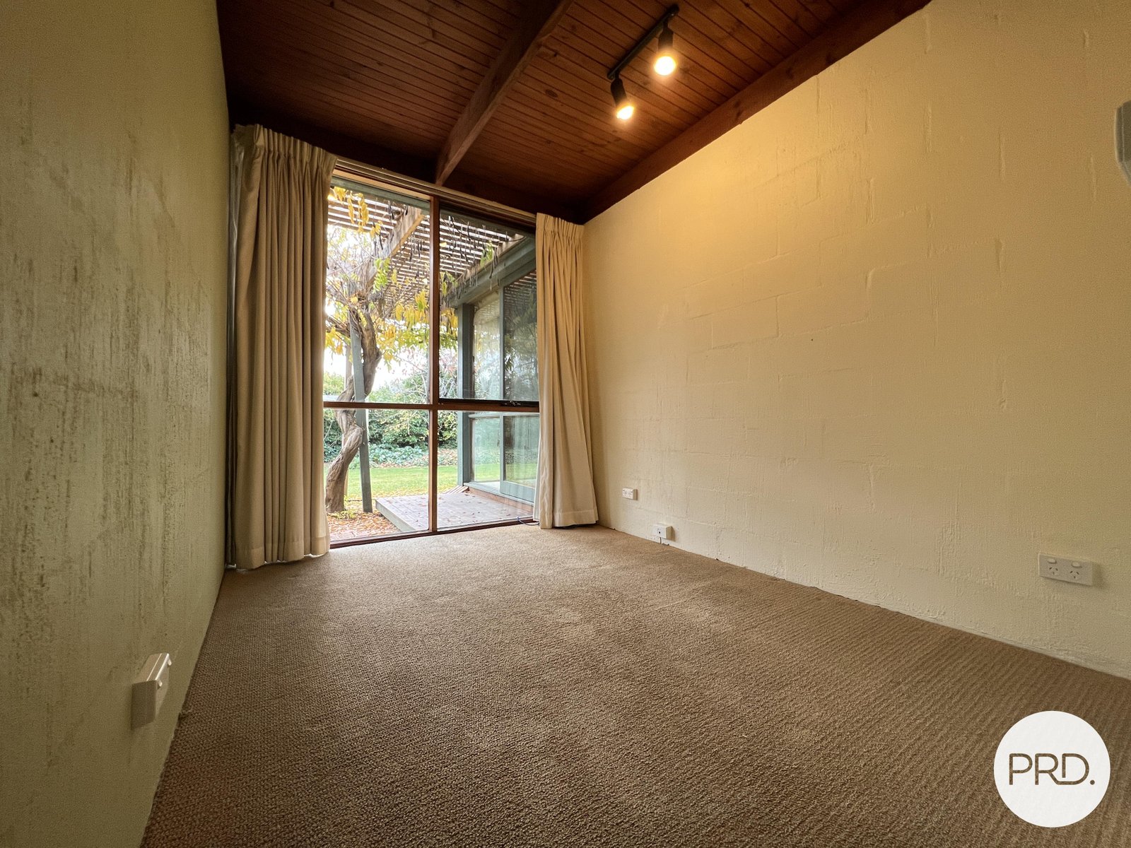 75 Ellendon Street BUNGENDORE 13