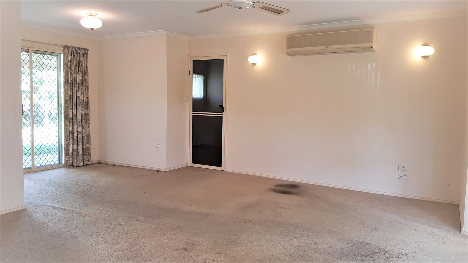 75 Exeter Street TORQUAY 13