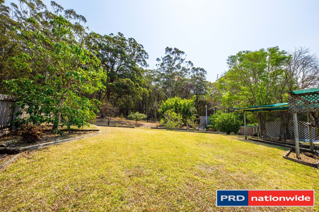75 Flinders Drive LAURIETON 12