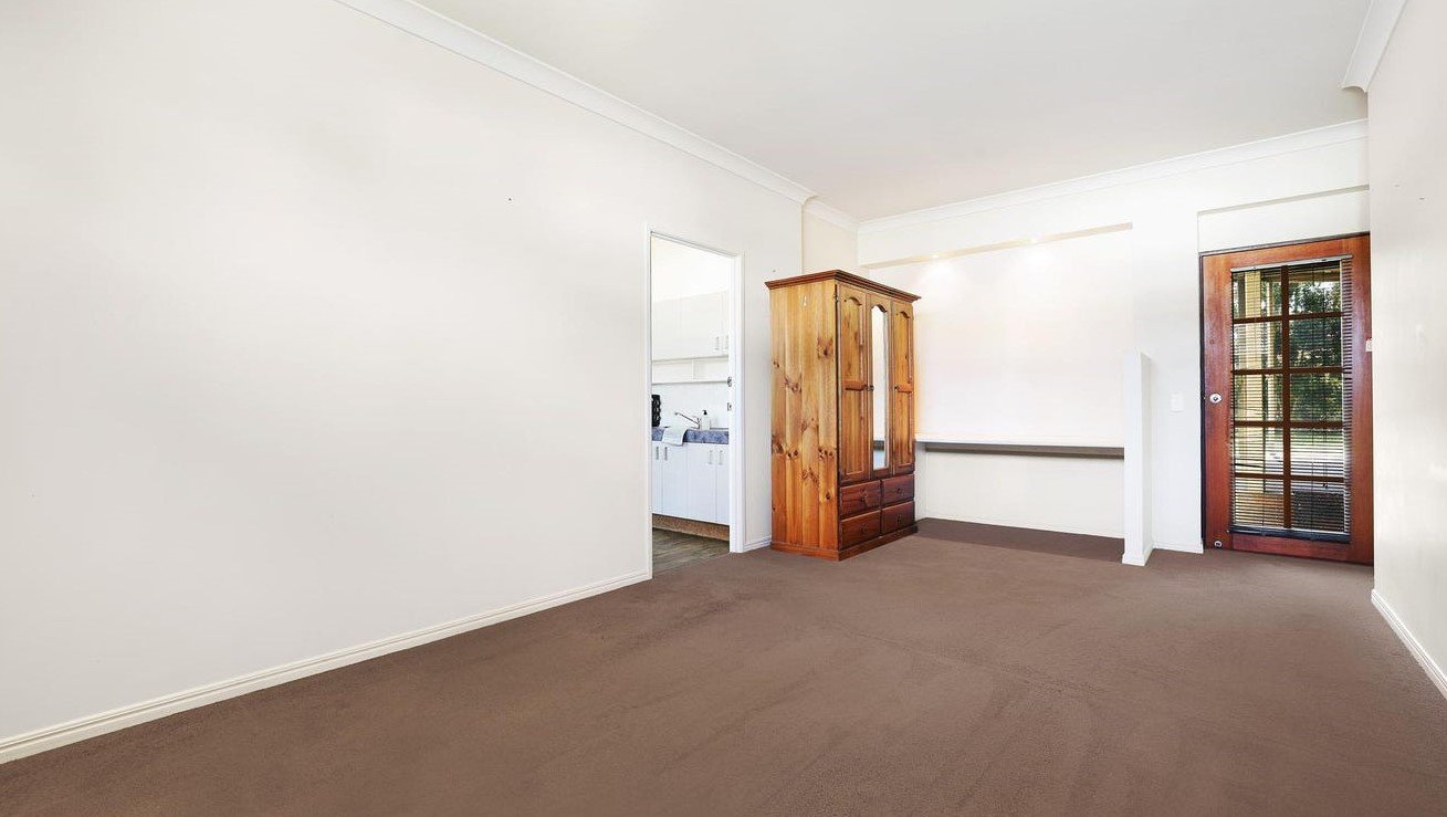 75 Glenmore Drive ASHMORE 13