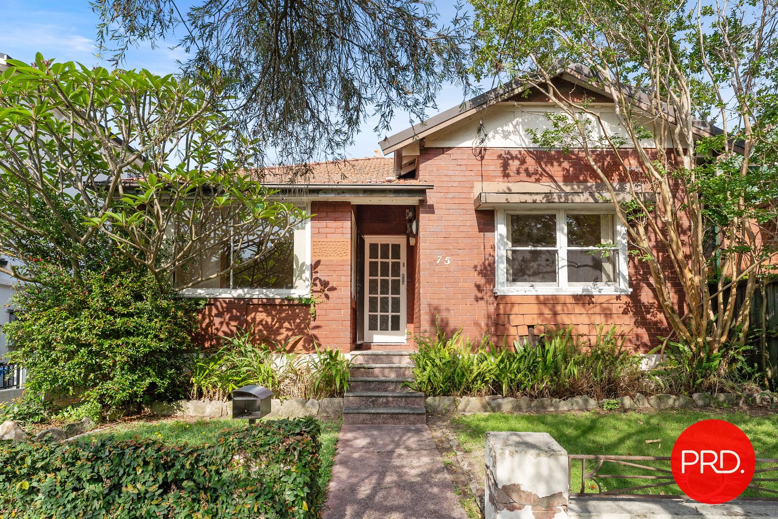 75 Gray Street KOGARAH 1