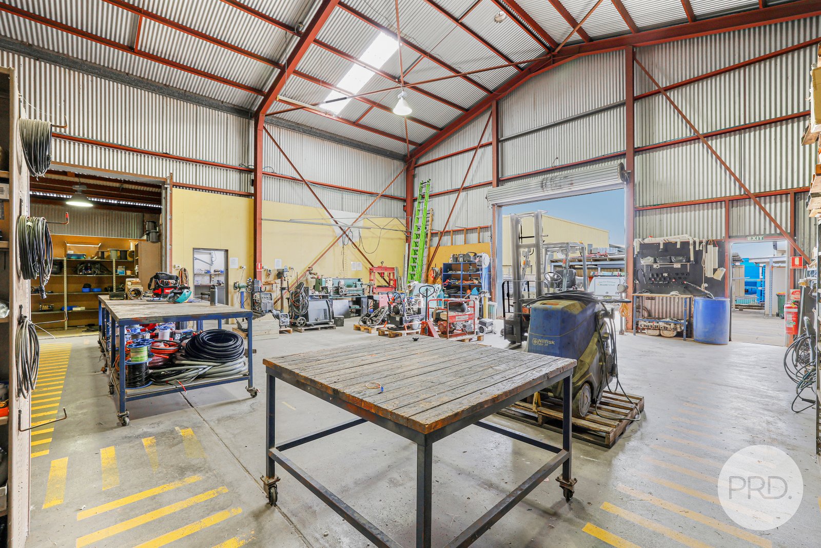 75 Gunnedah Road TAMWORTH 16