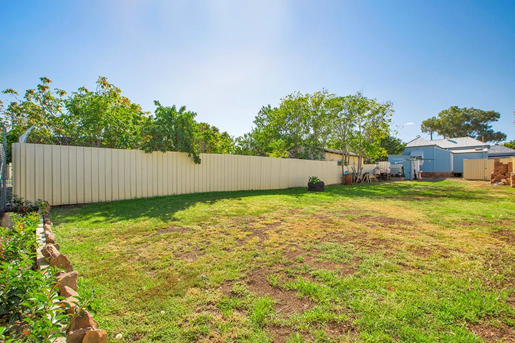 75 Henry Street WERRIS CREEK 19