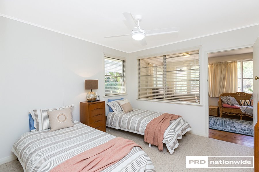 75 Hill Street EAST TAMWORTH 12