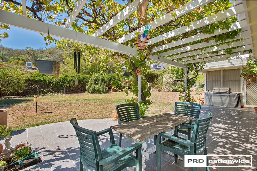 75 Hill Street EAST TAMWORTH 17