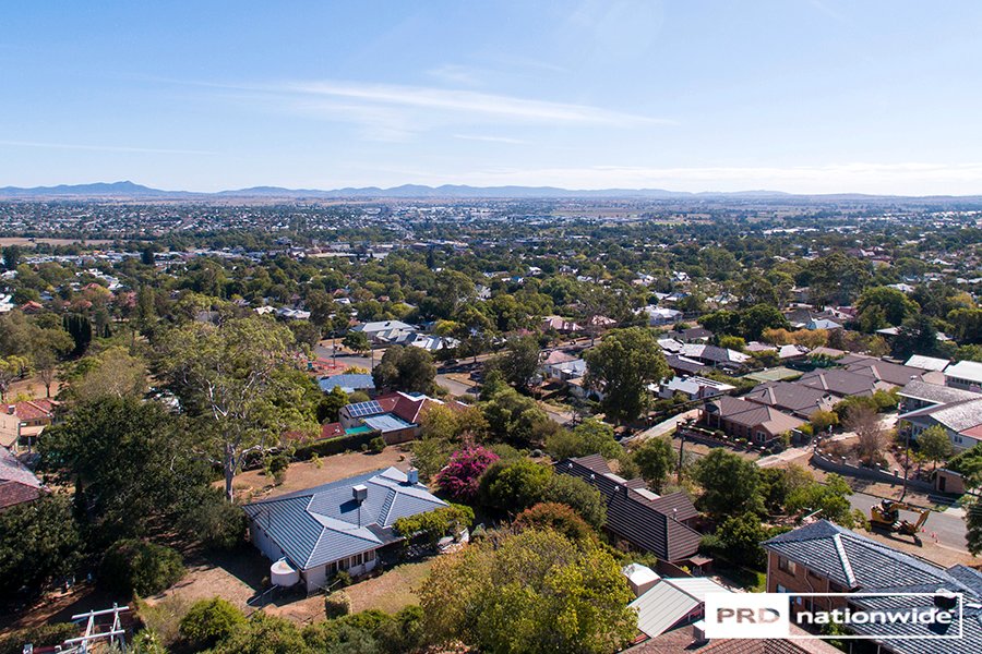 75 Hill Street EAST TAMWORTH 21