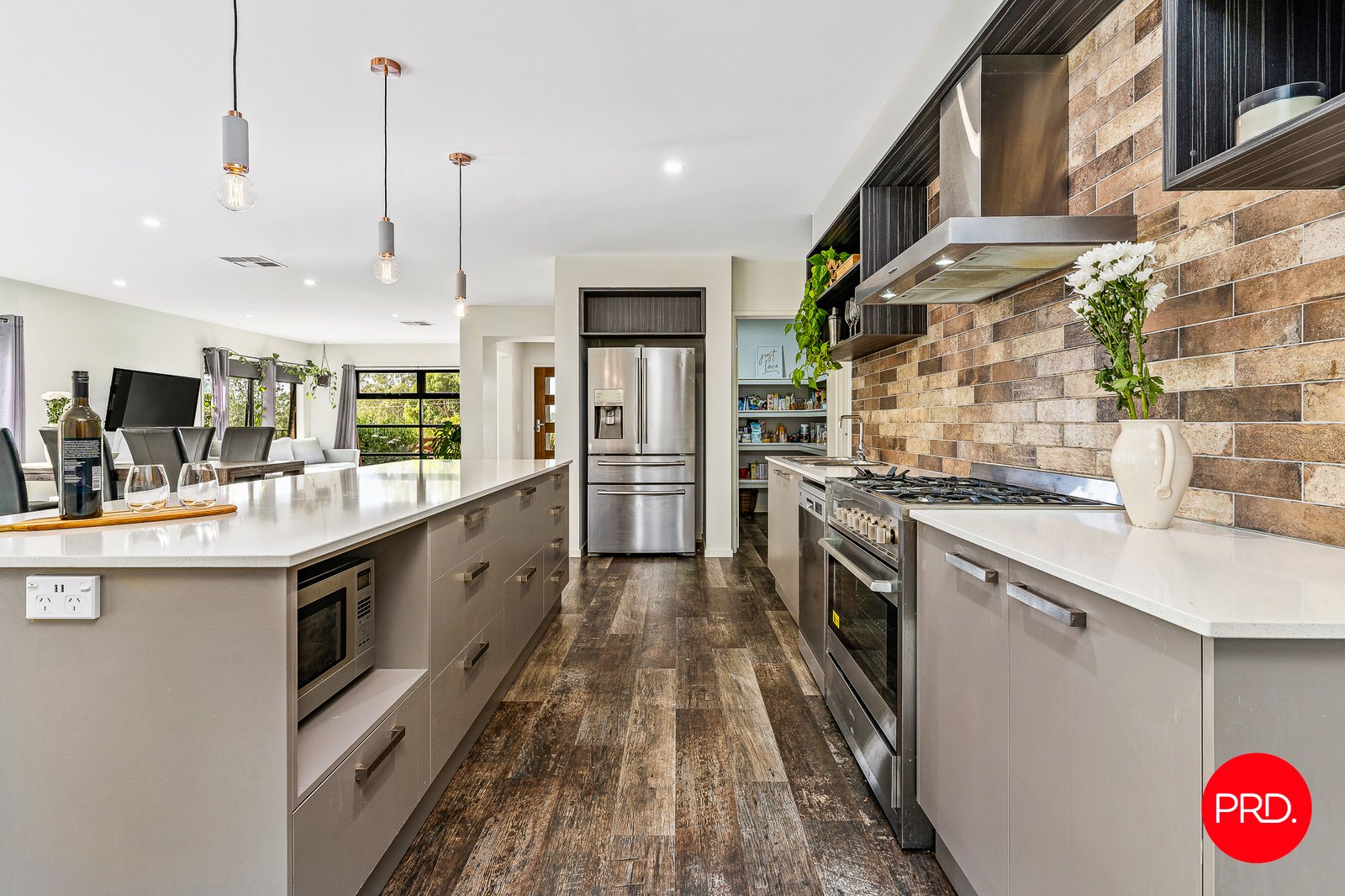 75 Kennewell Street WHITE HILLS 9