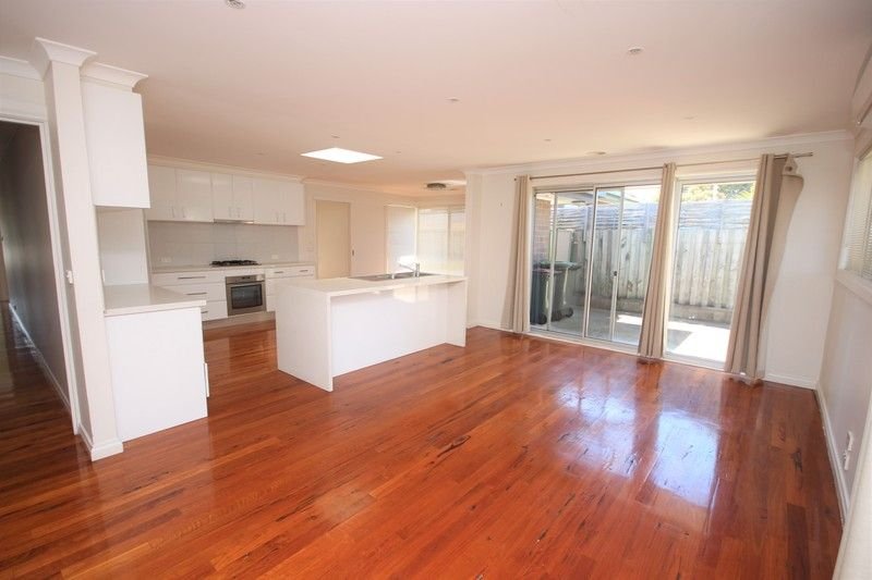 Gallery: 75 Kinlock Street