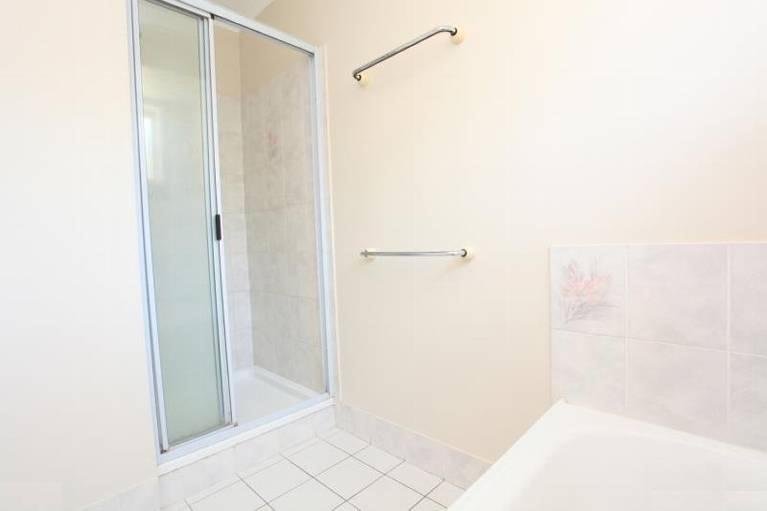 75 Kinmond Avenue WAVELL HEIGHTS 9