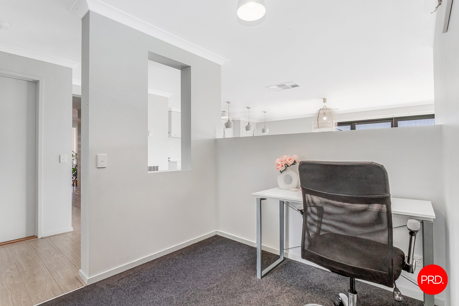 75 Lanark Drive JUNORTOUN 5