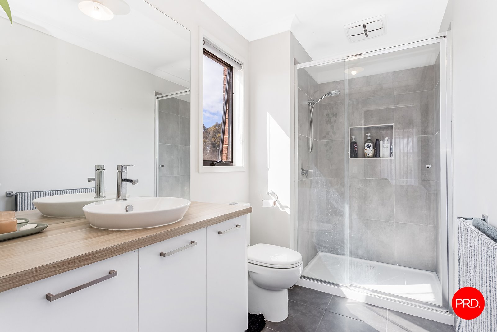 75 Lanark Drive JUNORTOUN 11