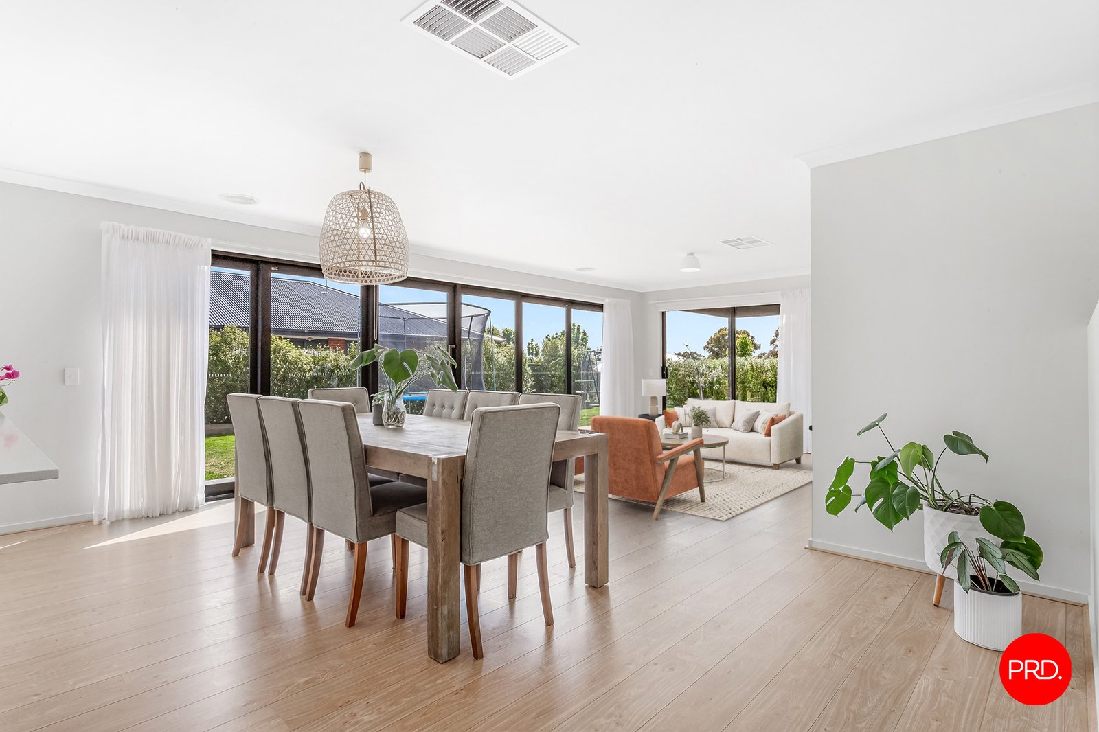 75 Lanark Drive JUNORTOUN 12