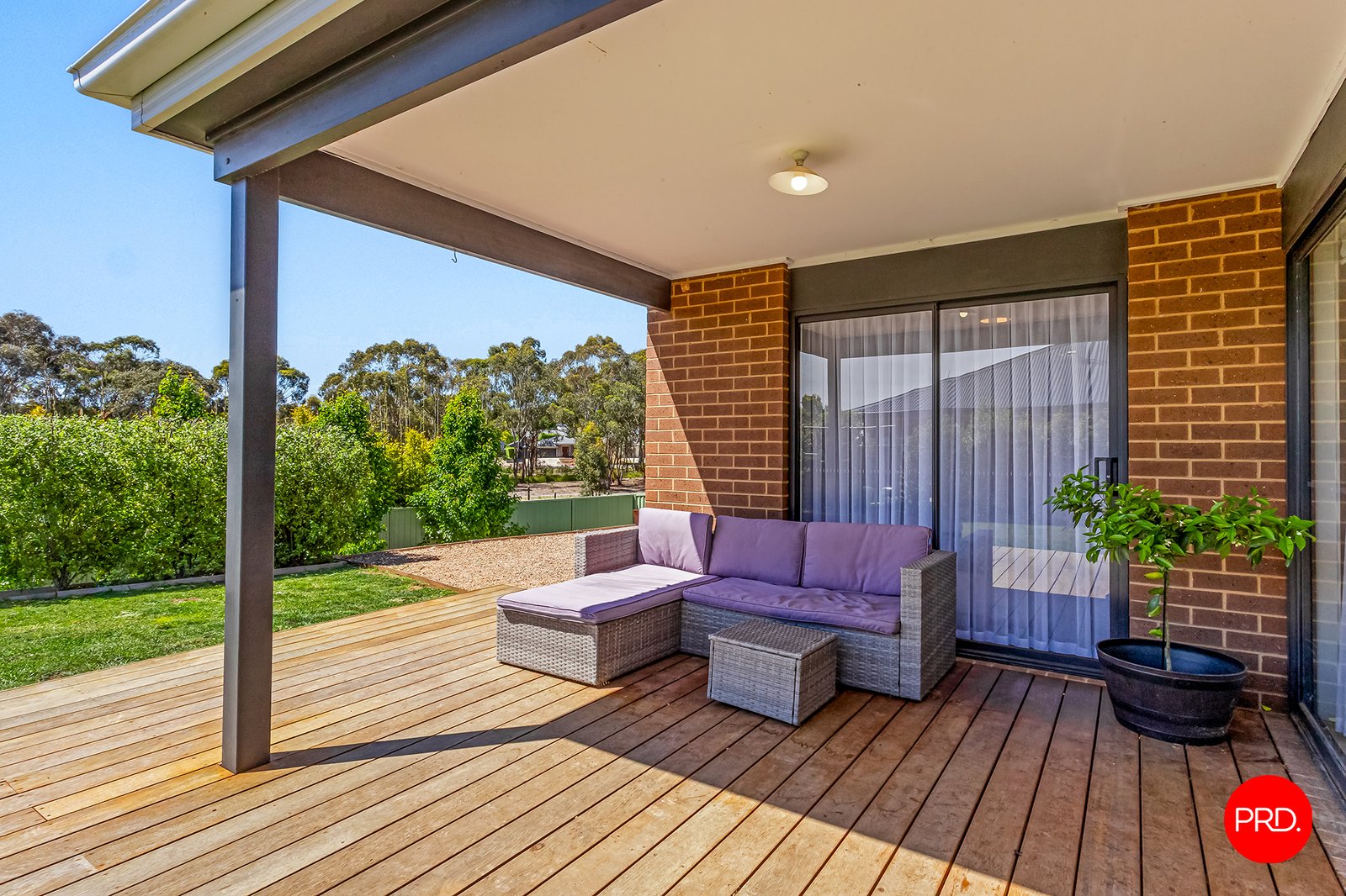 75 Lanark Drive JUNORTOUN 18