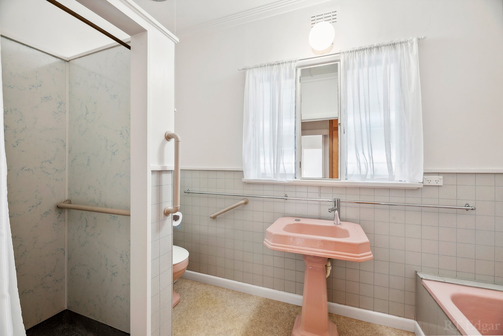 Real Estate and Property in 75 Learmonth Street, Queenscliff, VIC