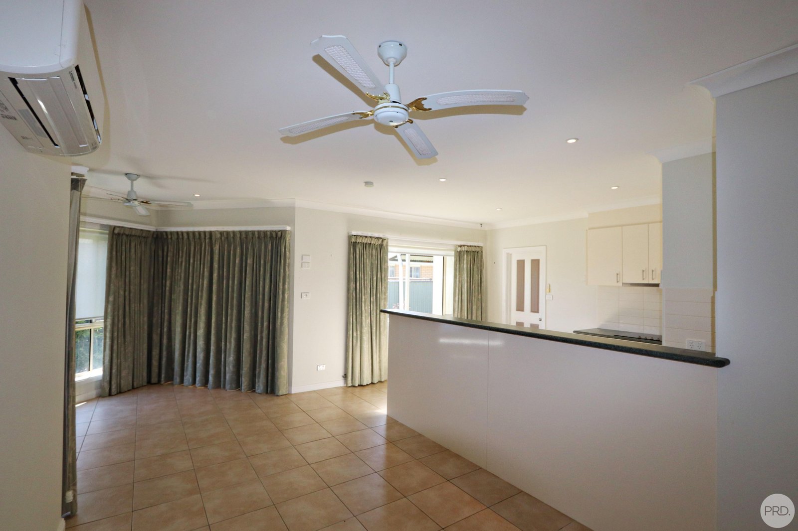 75 Murray Street TUMBARUMBA 10