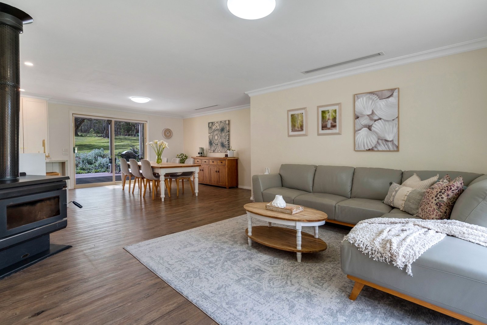 Real Estate and Property in 75 Outawood Rise, Gisborne, VIC