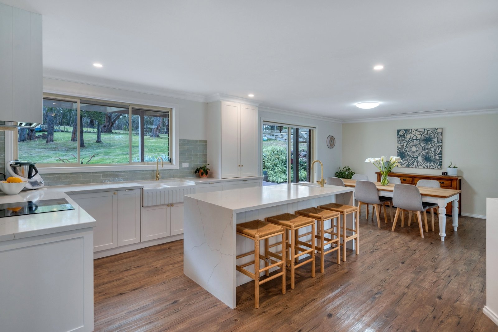 Real Estate and Property in 75 Outawood Rise, Gisborne, VIC