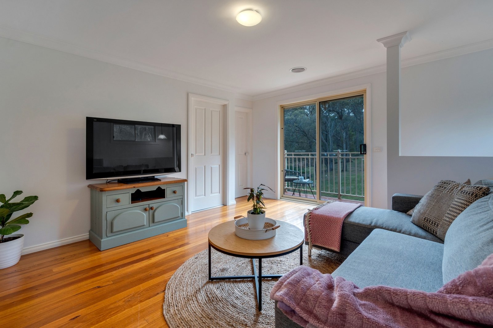 Real Estate and Property in 75 Outawood Rise, Gisborne, VIC