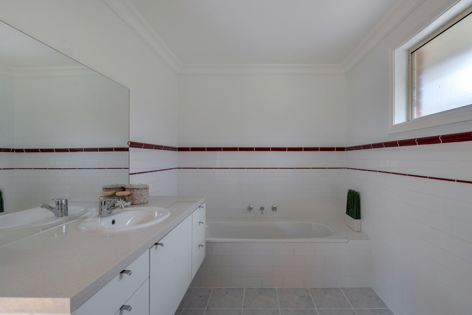 Real Estate and Property in 75 Outawood Rise, Gisborne, VIC