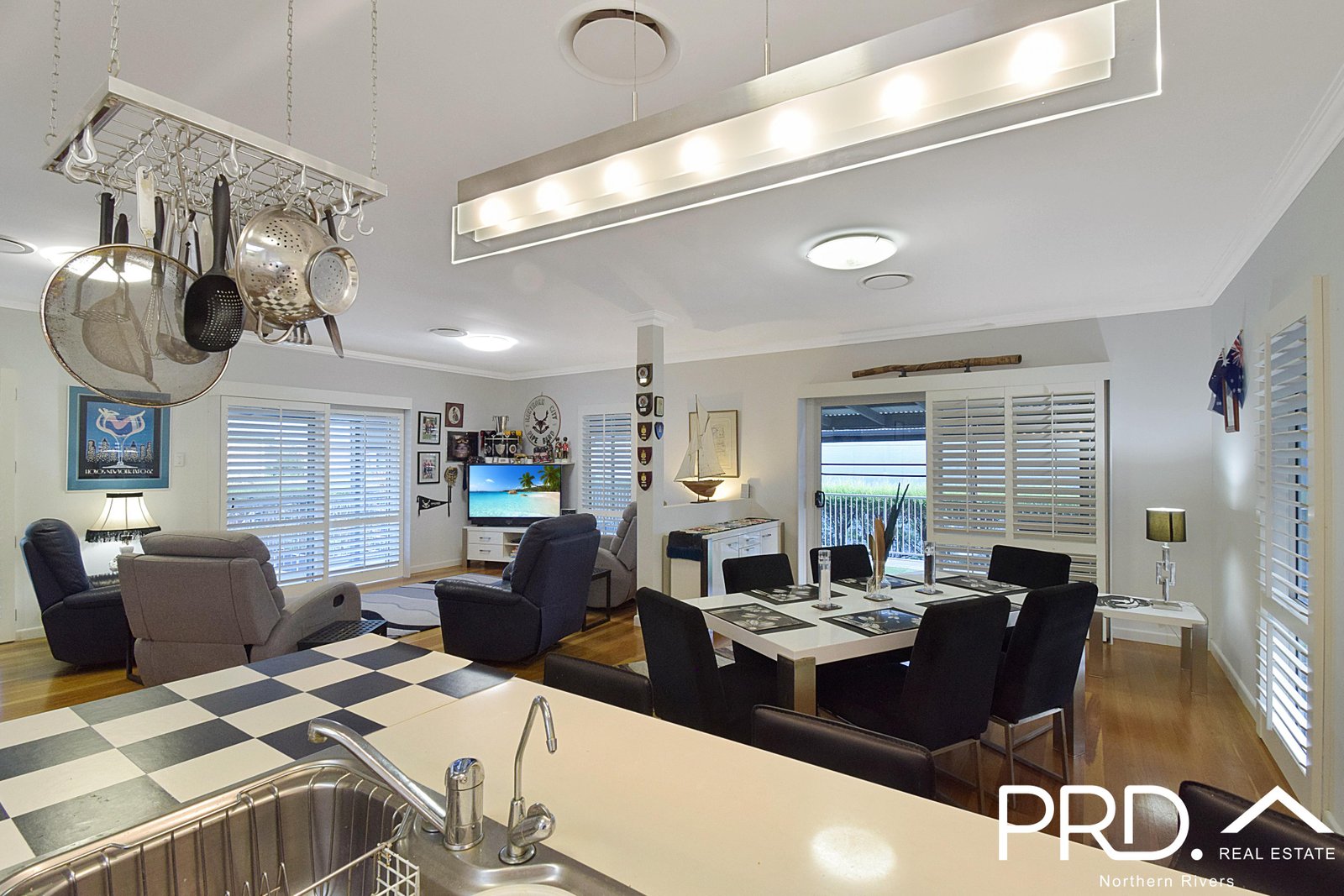 75 Parrot Place/69 Light Street CASINO 3