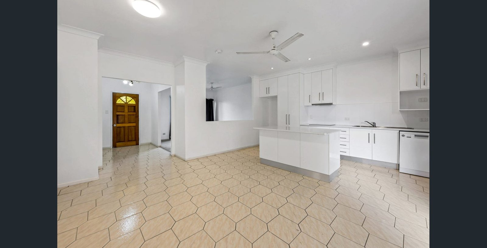 75 Pioneer Street GLENELLA 3