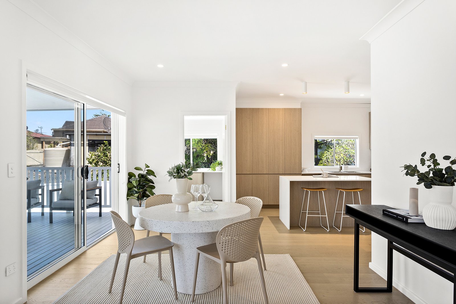 75 Ranchby Avenue LAKE HEIGHTS 6