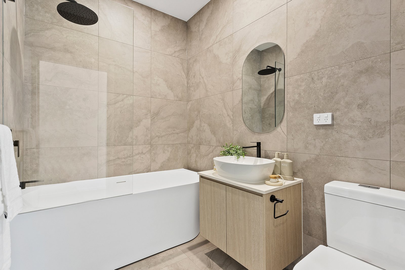 75 Ranchby Avenue LAKE HEIGHTS 7