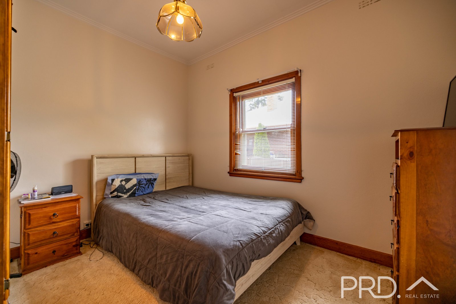 75 Simpson Street TUMUT 11