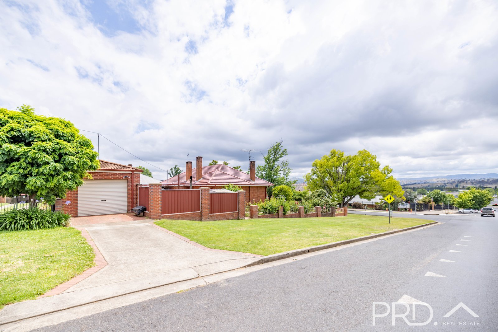 75 Simpson Street TUMUT 16