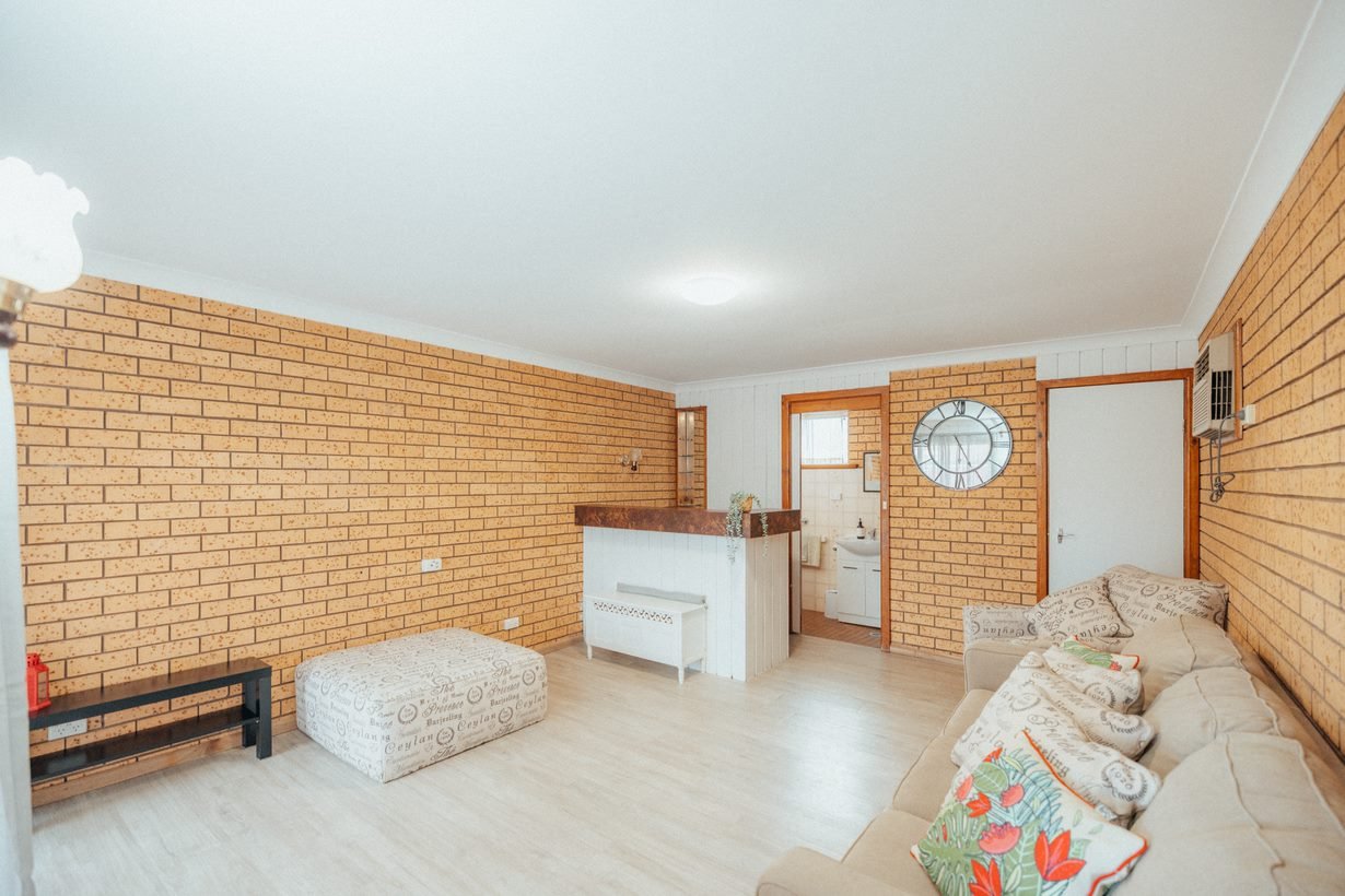 75 Simpson Street TUMUT 7