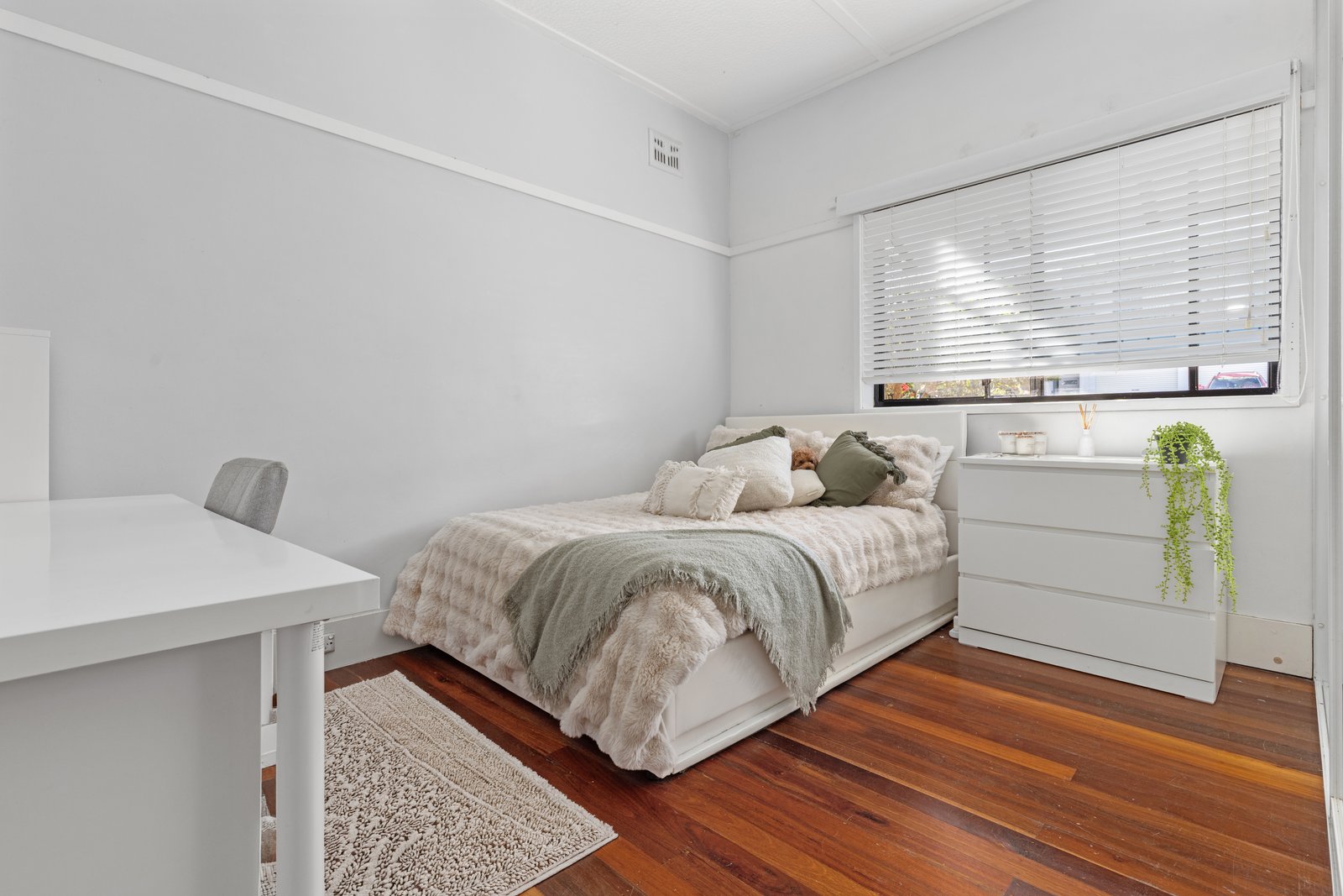 75 St Georges Parade ALLAWAH 9
