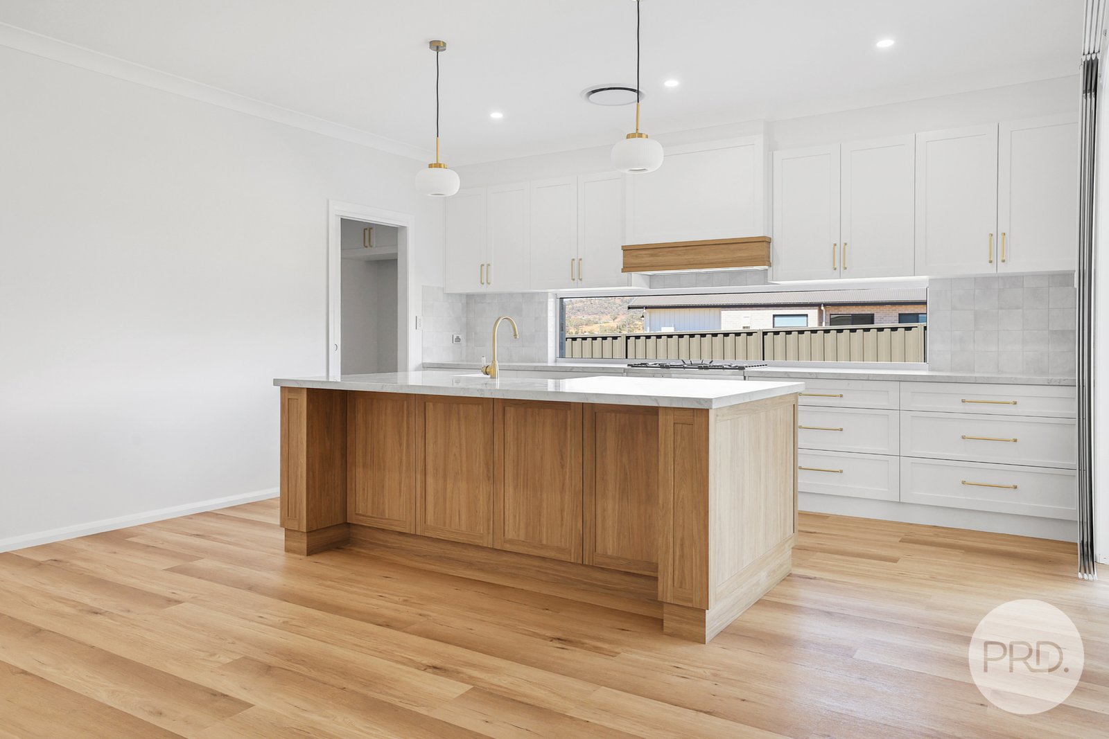 75 Verdelho Drive TAMWORTH 7