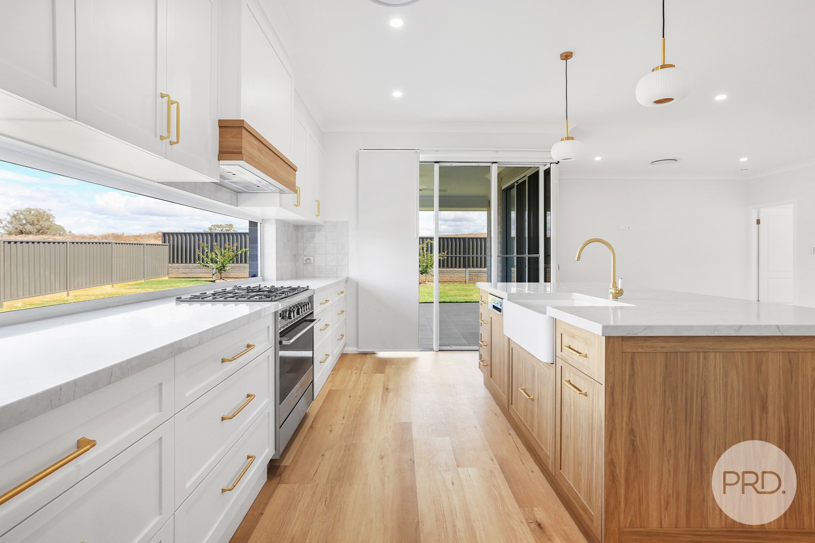 75 Verdelho Drive TAMWORTH 9