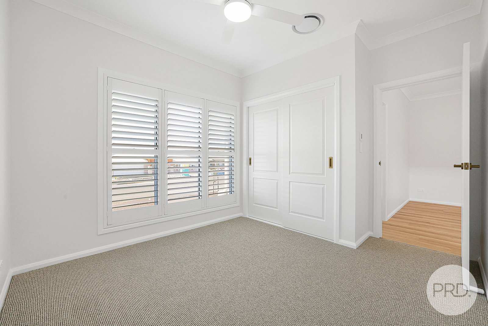 75 Verdelho Drive TAMWORTH 21