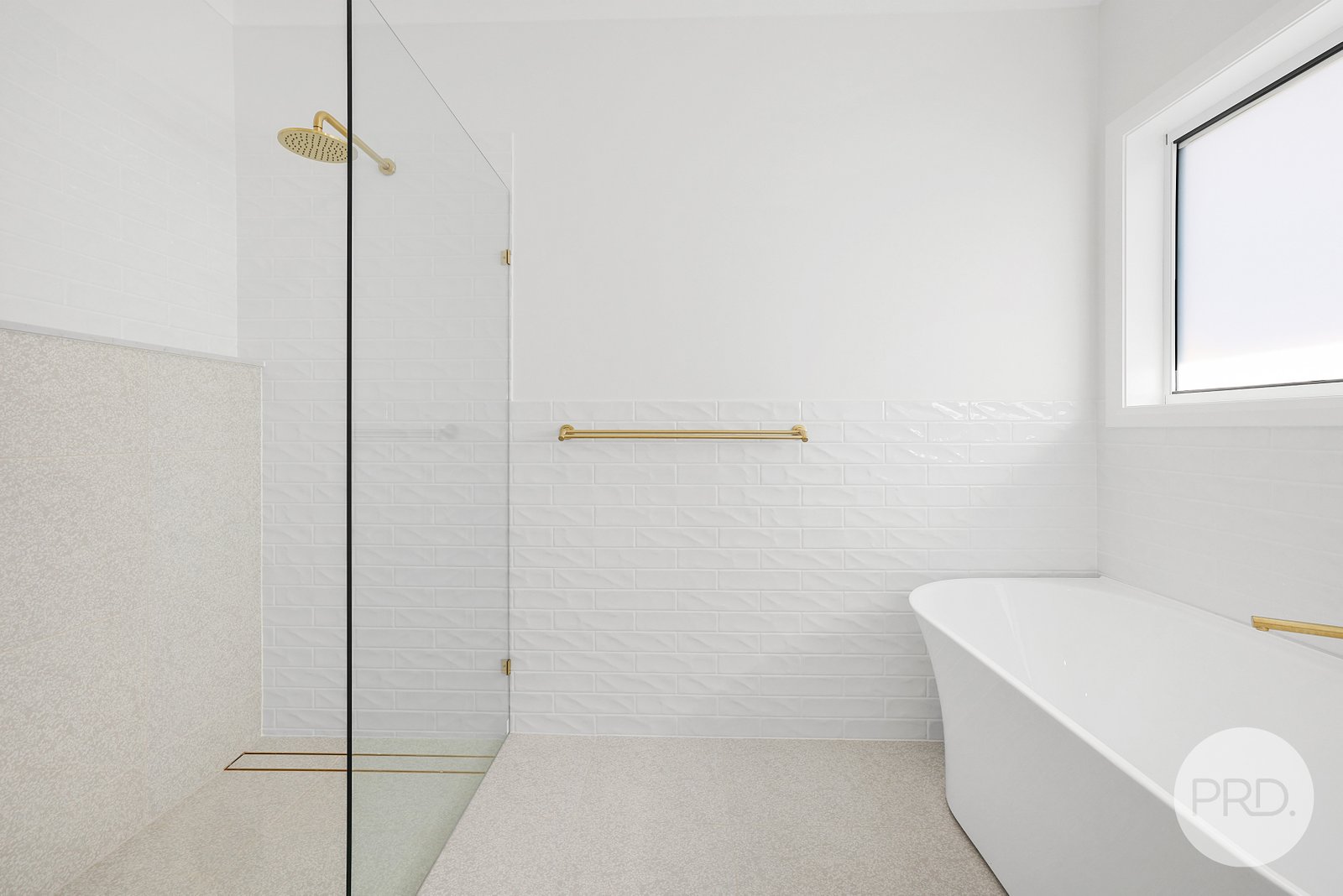 75 Verdelho Drive TAMWORTH 24