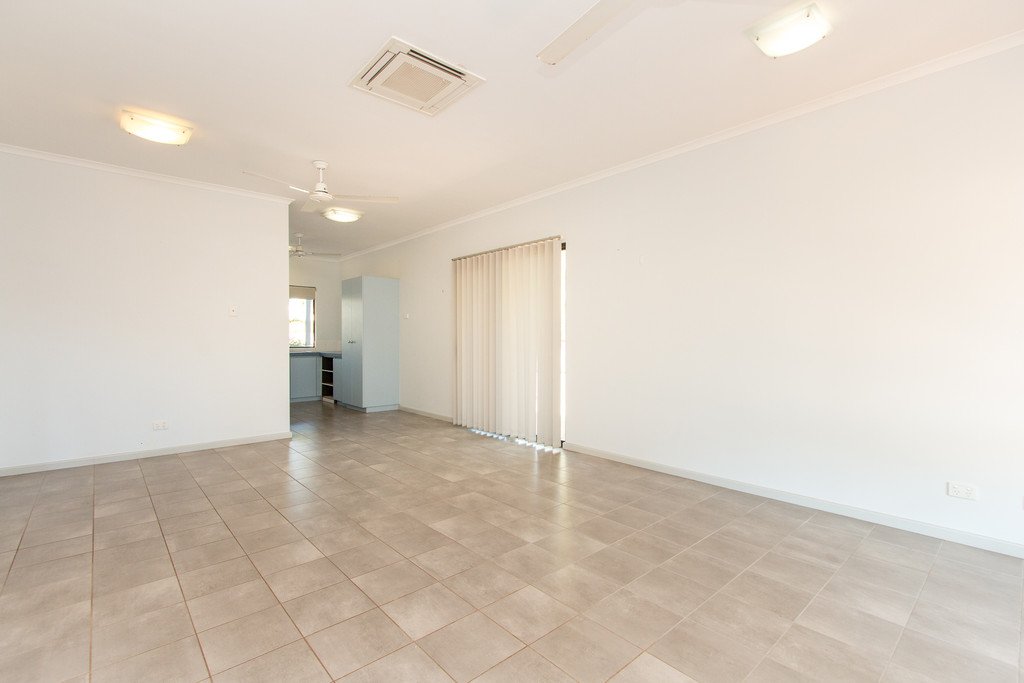 7/5 Whimbrel Street DJUGUN 2