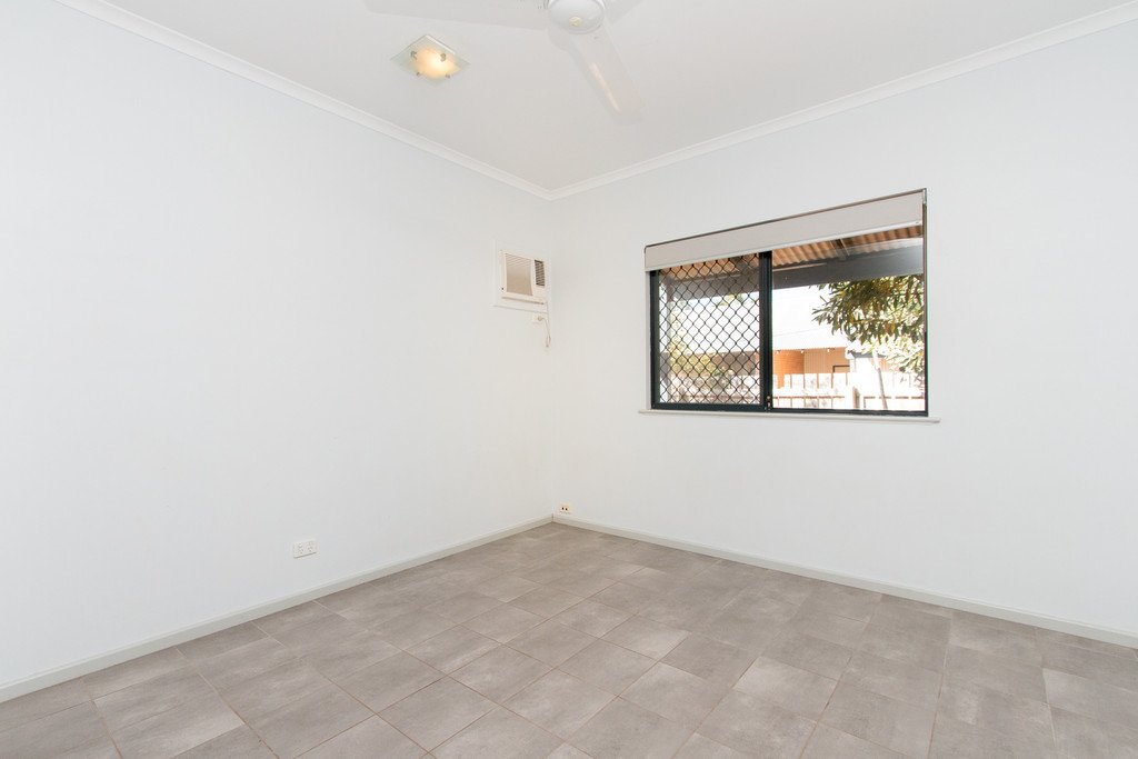 7/5 Whimbrel Street DJUGUN 8