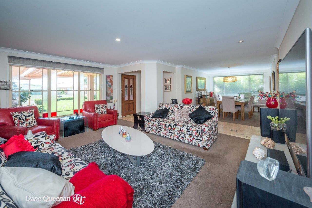 75 Yachtsman Crescent.  SALAMANDER BAY 8