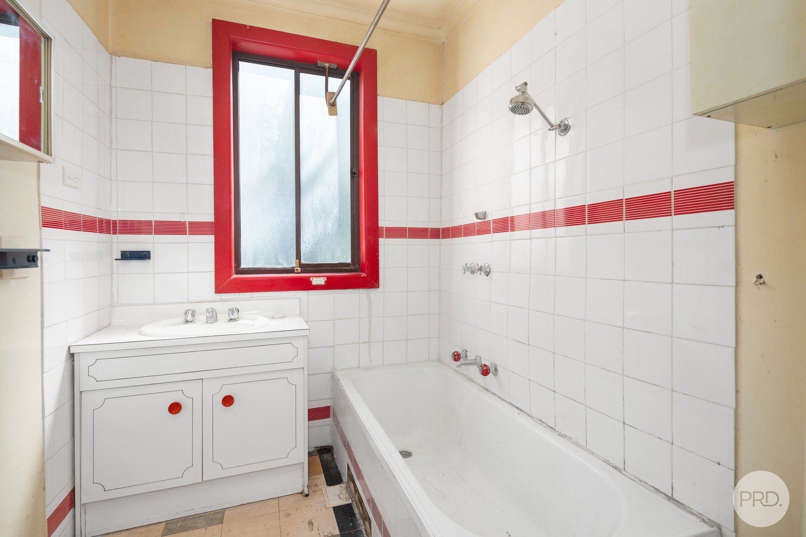 75 Yarrowee Street SEBASTOPOL 9