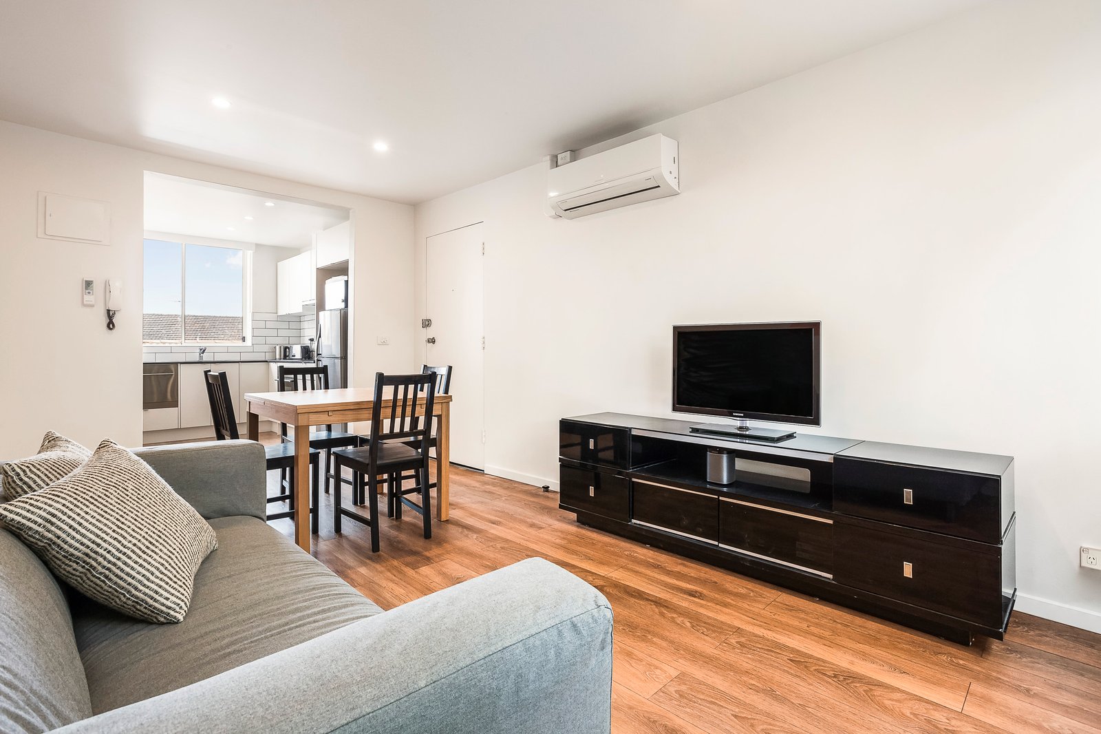 Gallery: 7/51 Westbury Street