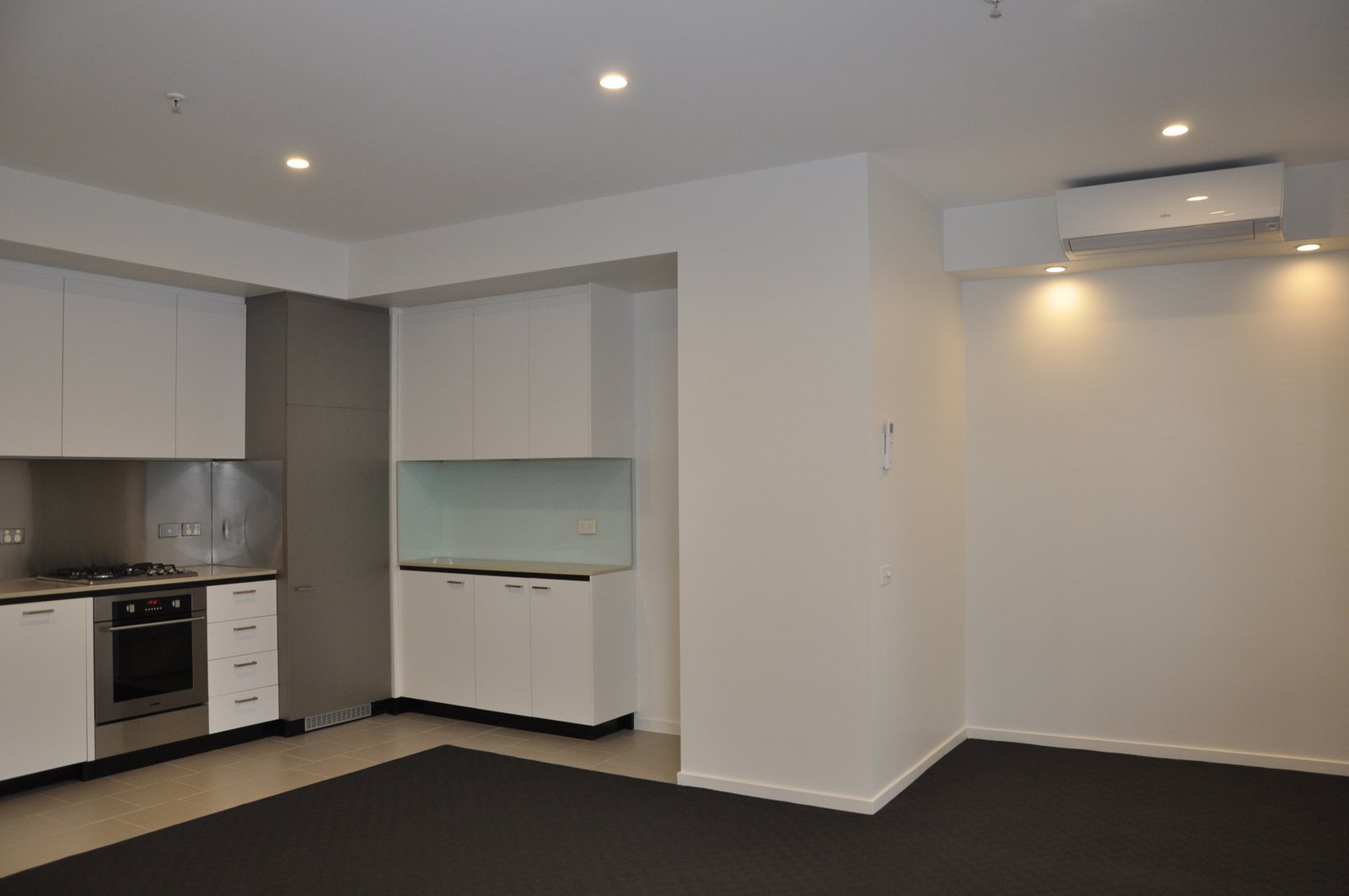 Gallery: 7/52 Fitzroy Street