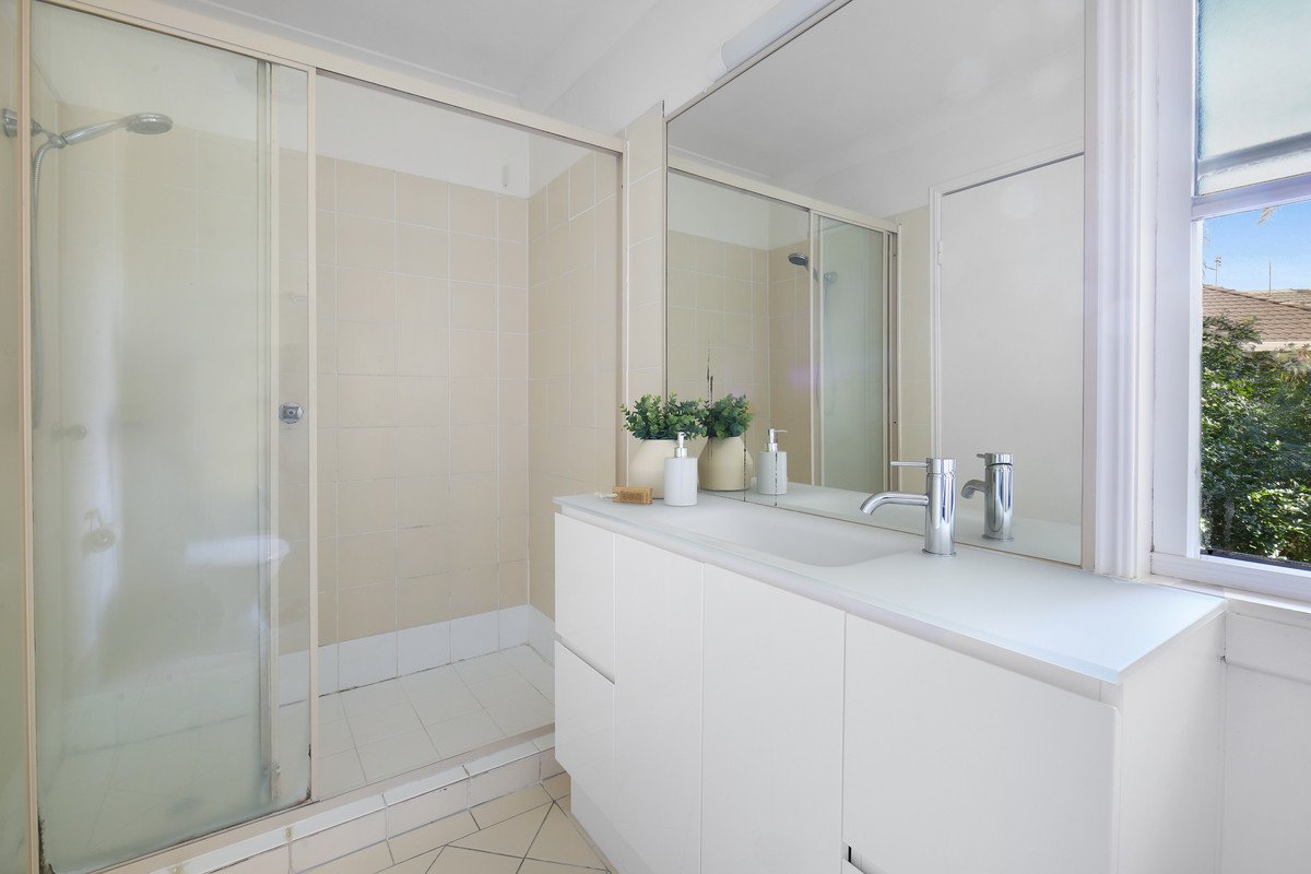 75/215 Cottesloe Drive Mermaid Waters 7